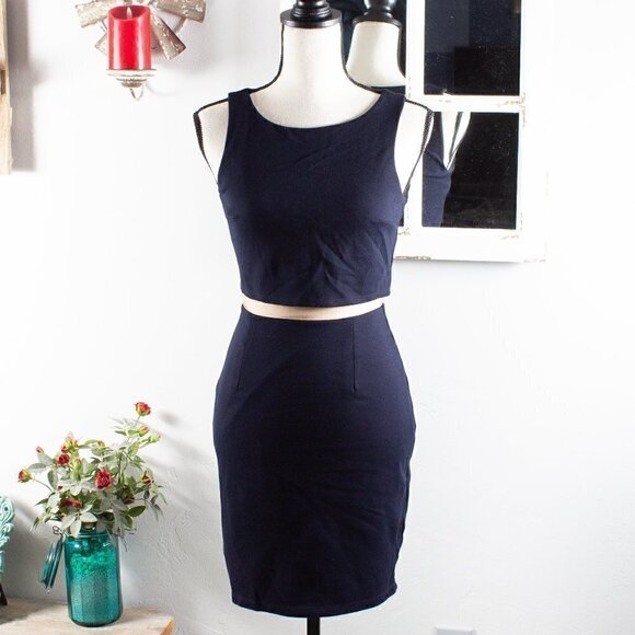 Bailey 44 Middle Linebacker Mid Mesh Dress - Picture 2 of 9